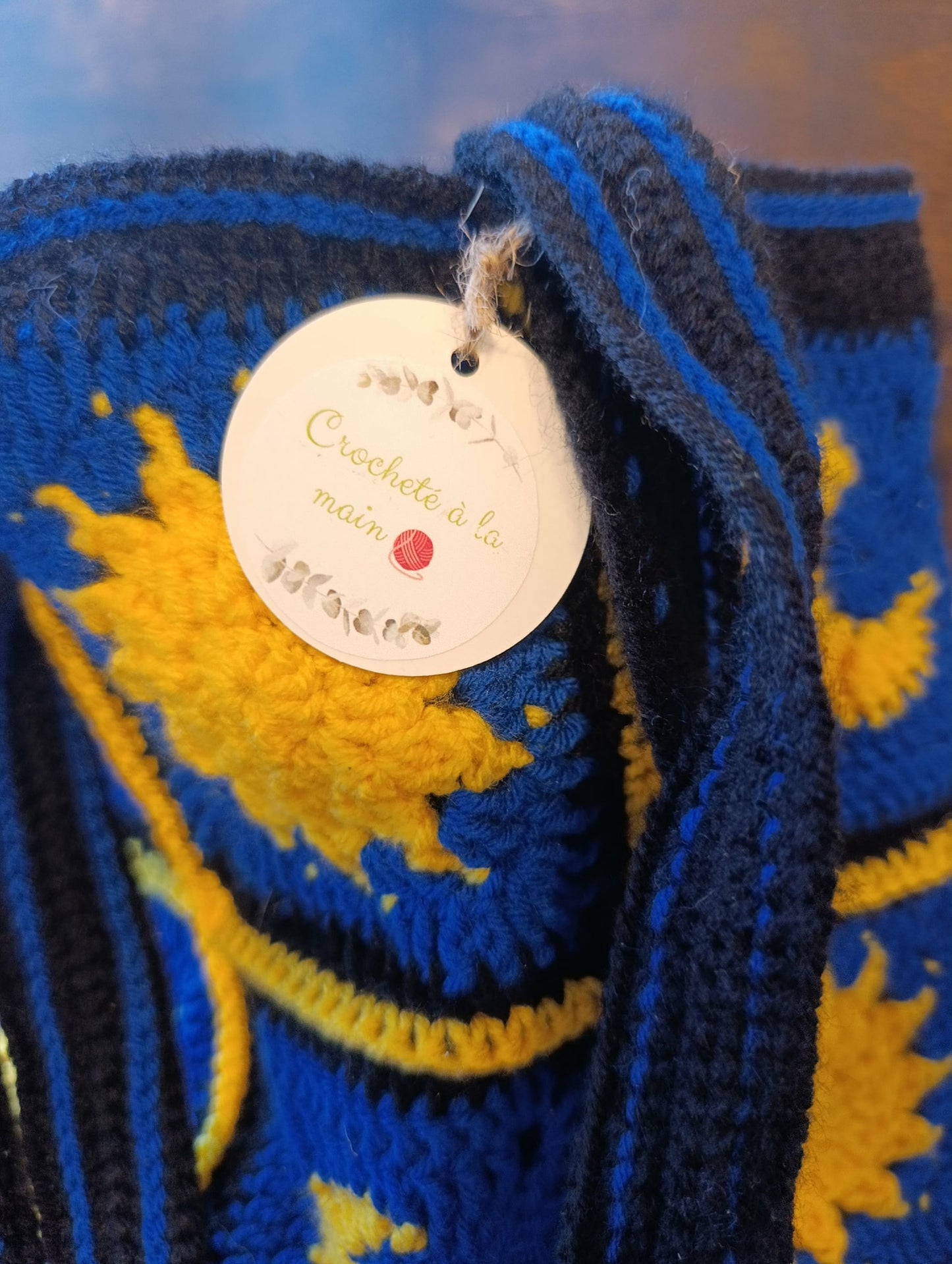 Sac en crochet motif soleil et lune noir bleu