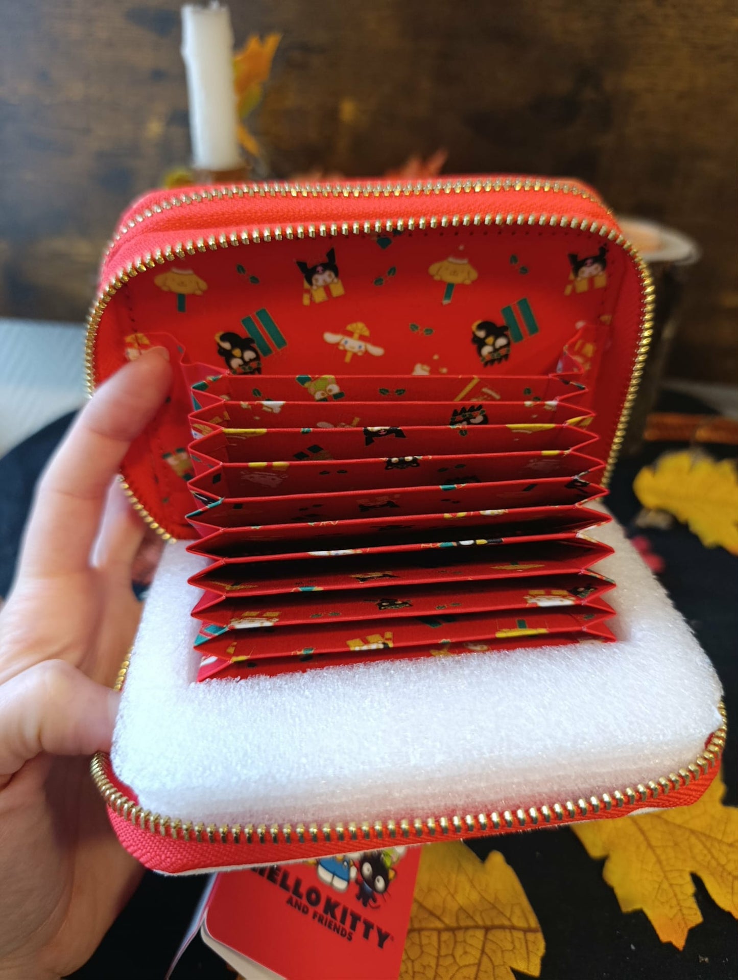 Portefeuille Hello Kitty Maison Pain D'épice 50Ème Anniversaire Loungefly