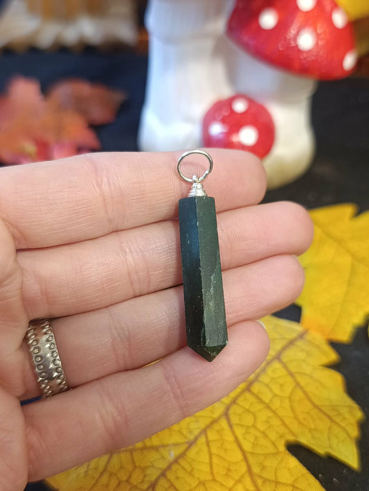 Pendentif pointe Aventurine verte