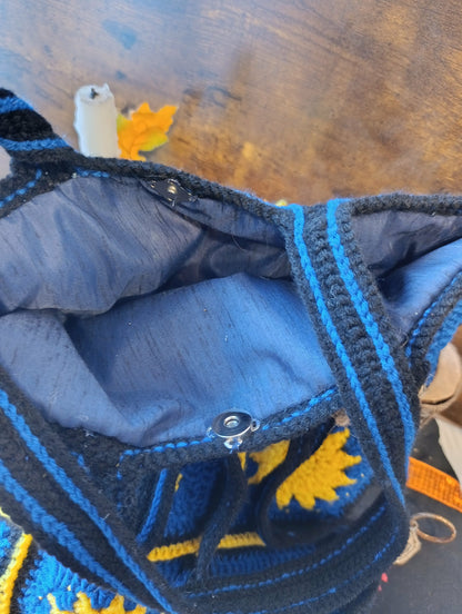 Sac en crochet motif soleil et lune noir bleu