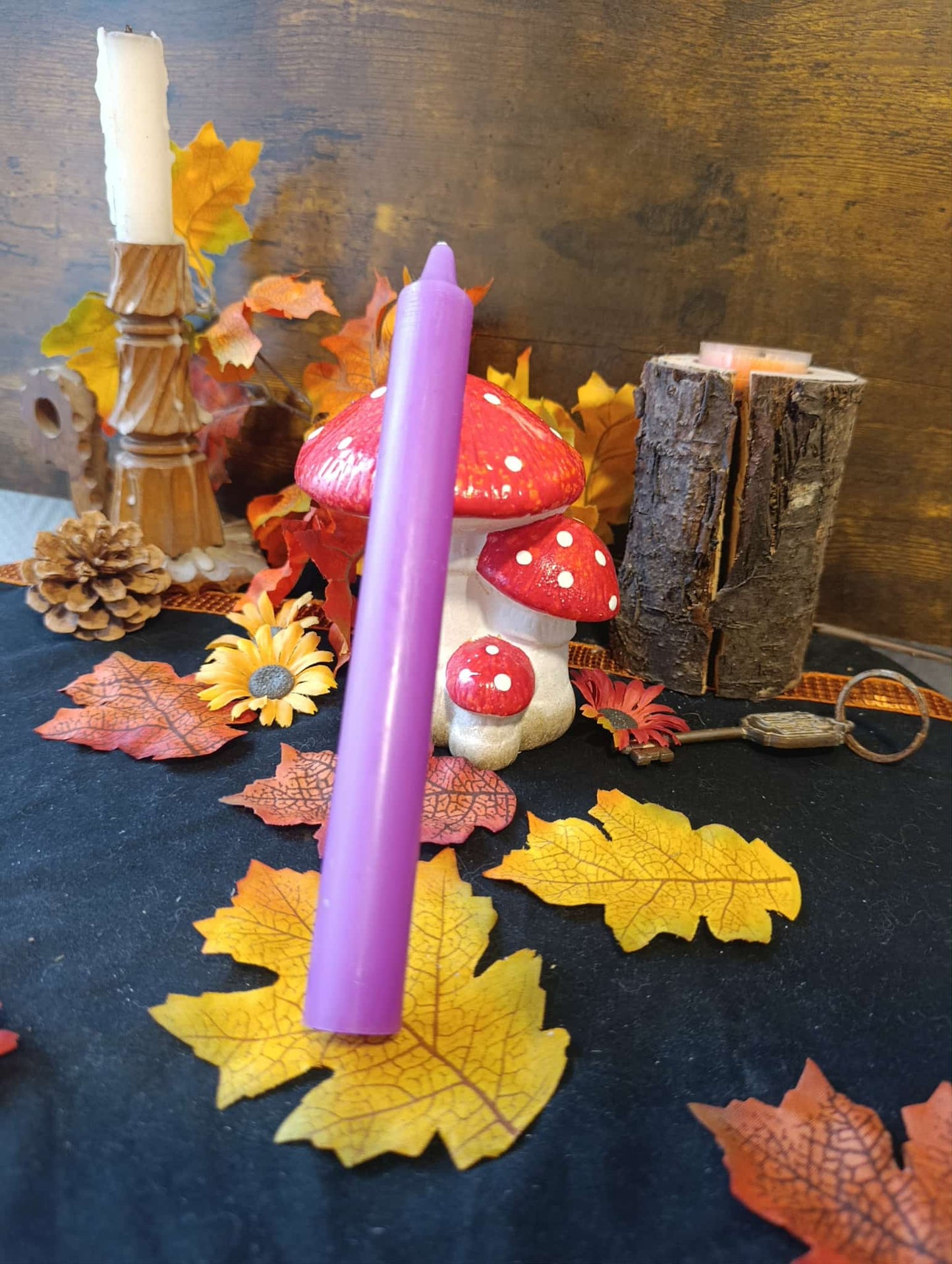 Grande bougie violet foncé