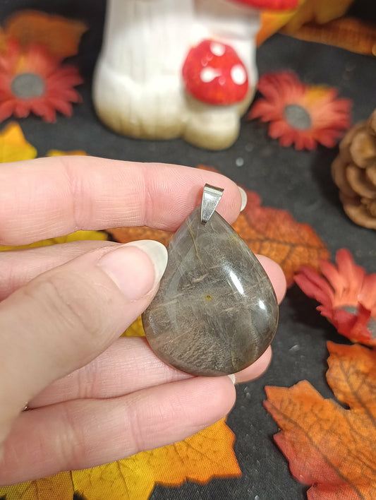 Pendentif Pierre de Lune Noire Goutte