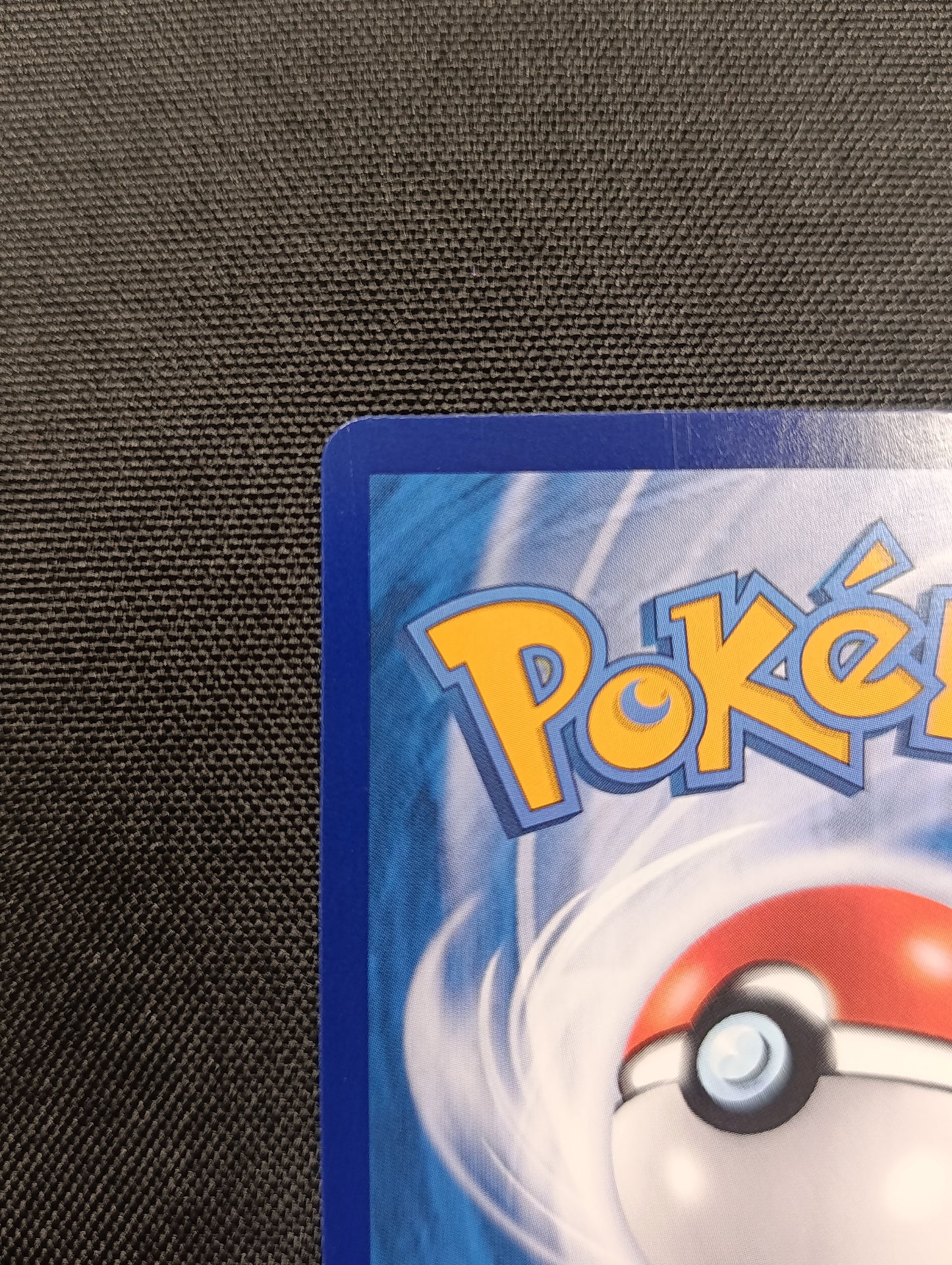 Carte pikachu capitain