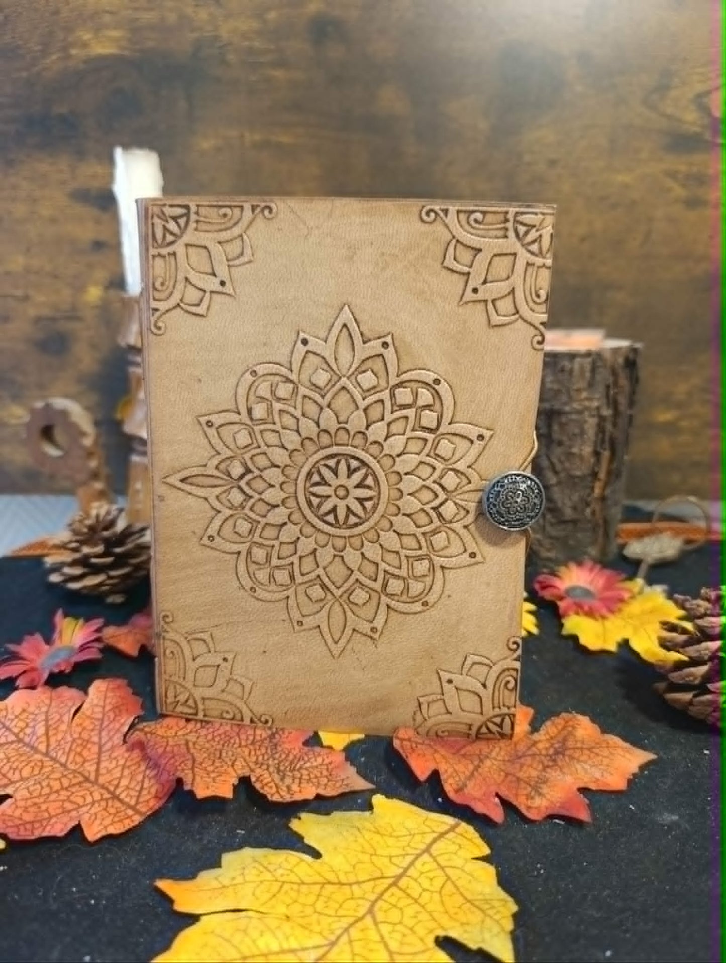 Carnet grimoire cuir Mandala